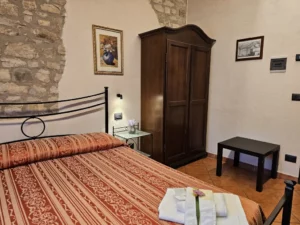 il-granaio-interno-camera-dettagli-bnb