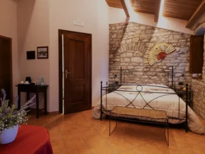 interni-e-dettagli-della-camera-cantina-del-bed-and-breakfast-hotel