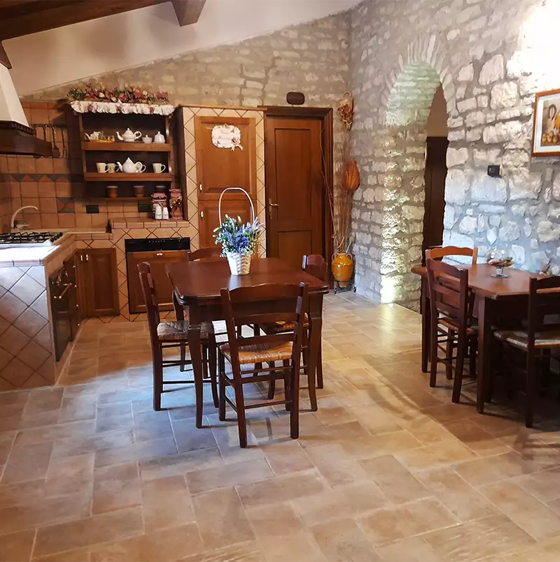 Sala-colazione-servizi-bnb-della-maison-du-pont